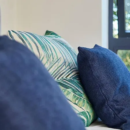 公寓 Spacious Flat With Parking In The Heart Of