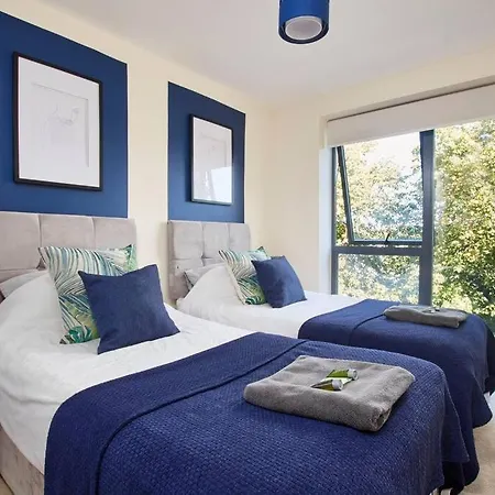 Spacious Flat With Parking In The Heart Of 公寓 *