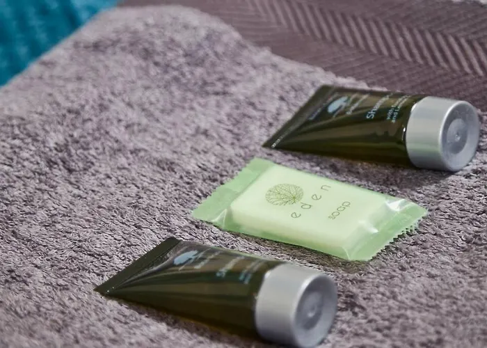 Spacious Flat With Parking In The Heart Of York