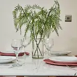 Spacious Flat With Parking In The Heart Of Appartement